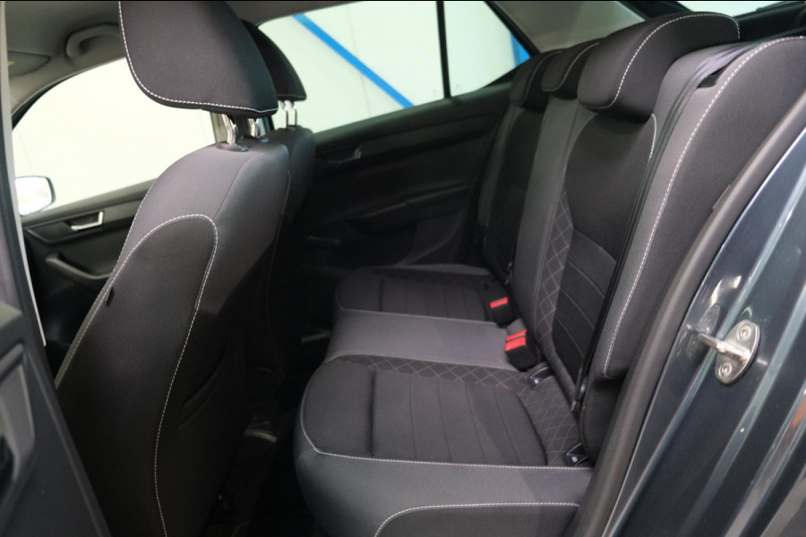 Škoda Fabia 1.0 TSI Ambition - Airco, Cruise, PDC, Trekhaak.