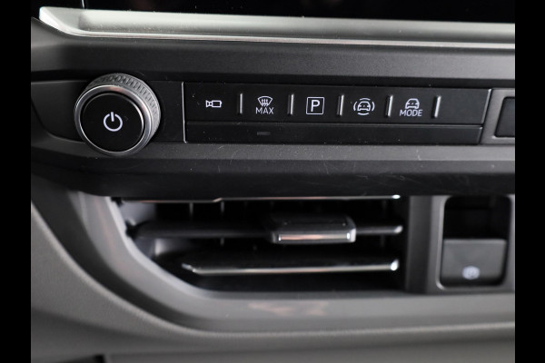 Volkswagen Transporter 2.0 TDI L2H1 30 Bulli | trekhaak | Sidebars | Intropakket