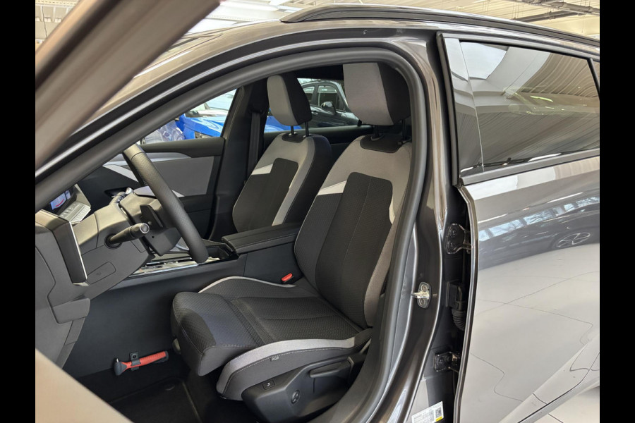 Opel Astra Sports Tourer 1.2 Turbo Business Edition Automaat | AGR | Stoelverwarming | Stuurverwarming | Navigatie | Achteruitrijcamera