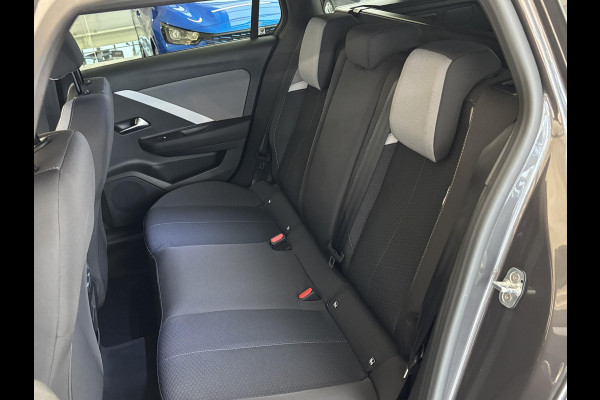 Opel Astra Sports Tourer 1.2 Turbo Business Edition Automaat | AGR | Stoelverwarming | Stuurverwarming | Navigatie | Achteruitrijcamera