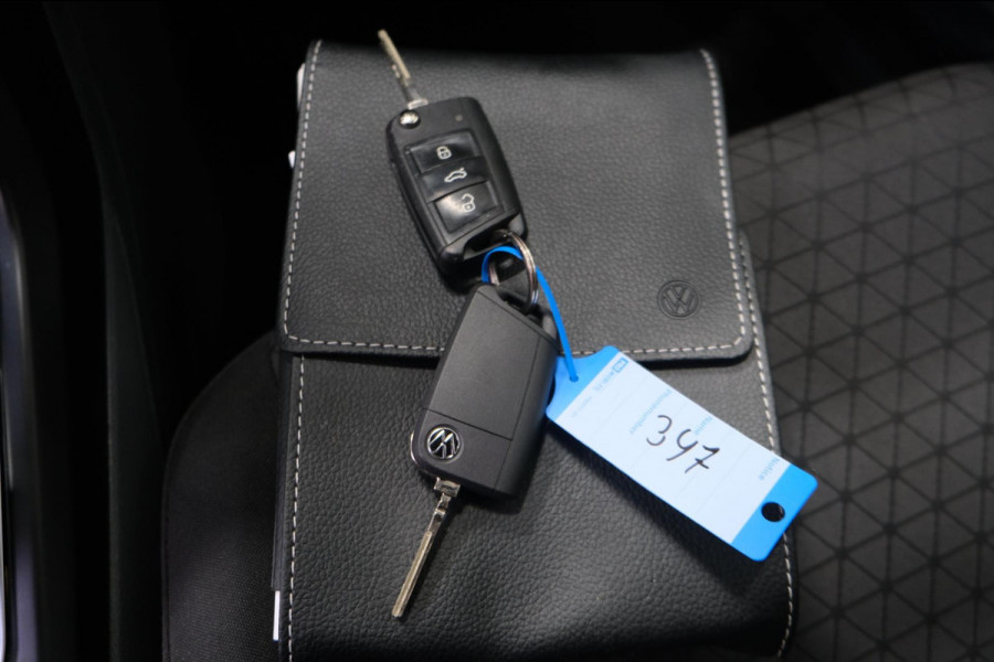 Volkswagen T-Cross 1.0 TSI Life Business - N.A.P. Airco, Cruise, Navi, PDC, Camera.