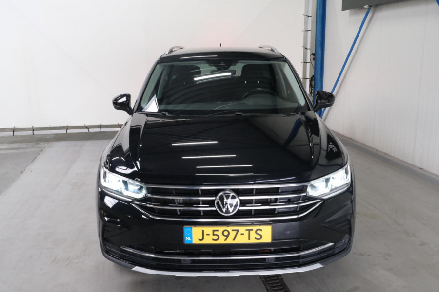 Volkswagen Tiguan 1.5 TSI Elegance Automaat - N.A.P. Airco, Cruise, Navi, PDC, Camera.