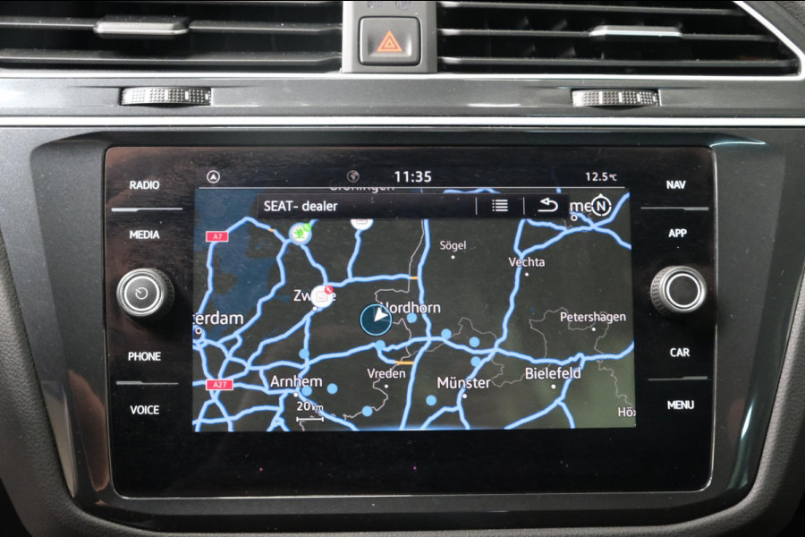 Volkswagen Tiguan 1.5 TSI Elegance Automaat - N.A.P. Airco, Cruise, Navi, PDC, Camera.