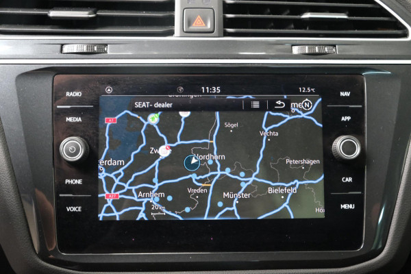 Volkswagen Tiguan 1.5 TSI Elegance Automaat - N.A.P. Airco, Cruise, Navi, PDC, Camera.
