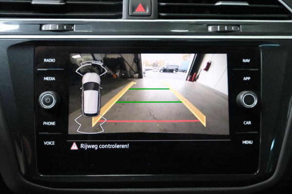 Volkswagen Tiguan 1.5 TSI Elegance Automaat - N.A.P. Airco, Cruise, Navi, PDC, Camera.