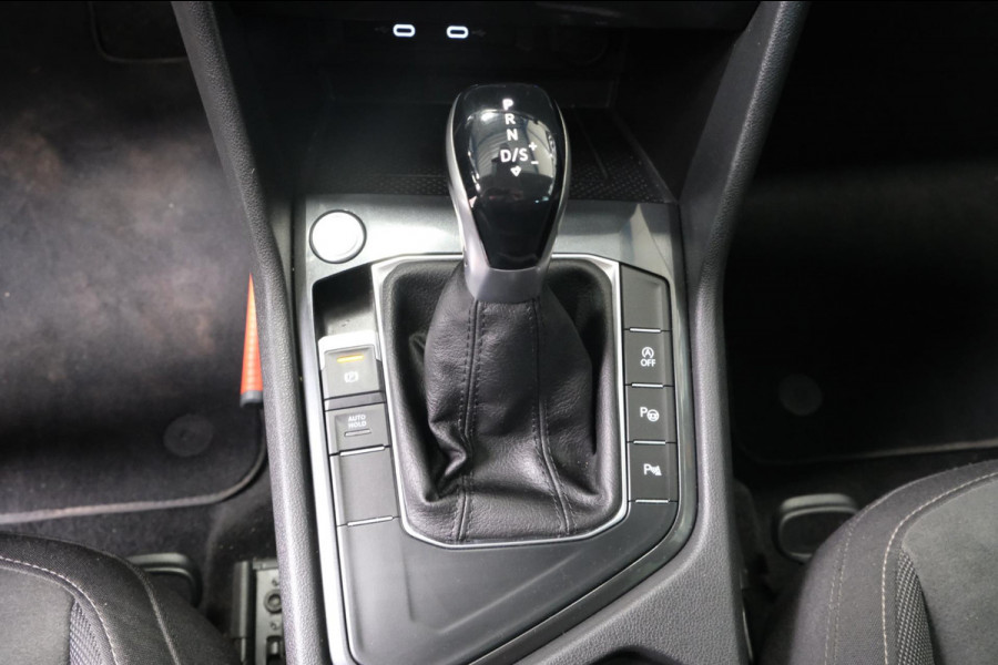 Volkswagen Tiguan 1.5 TSI Elegance Automaat - N.A.P. Airco, Cruise, Navi, PDC, Camera.