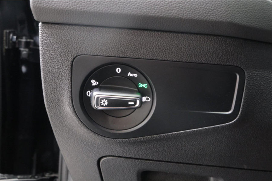 Volkswagen Tiguan 1.5 TSI Elegance Automaat - N.A.P. Airco, Cruise, Navi, PDC, Camera.