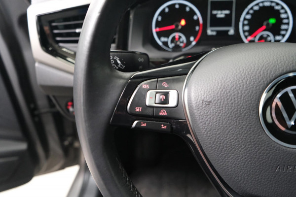 Volkswagen Polo 1.0 TSI Comfortline Automaat - N.A.P. Airco, Navi, Cruise, PDC.