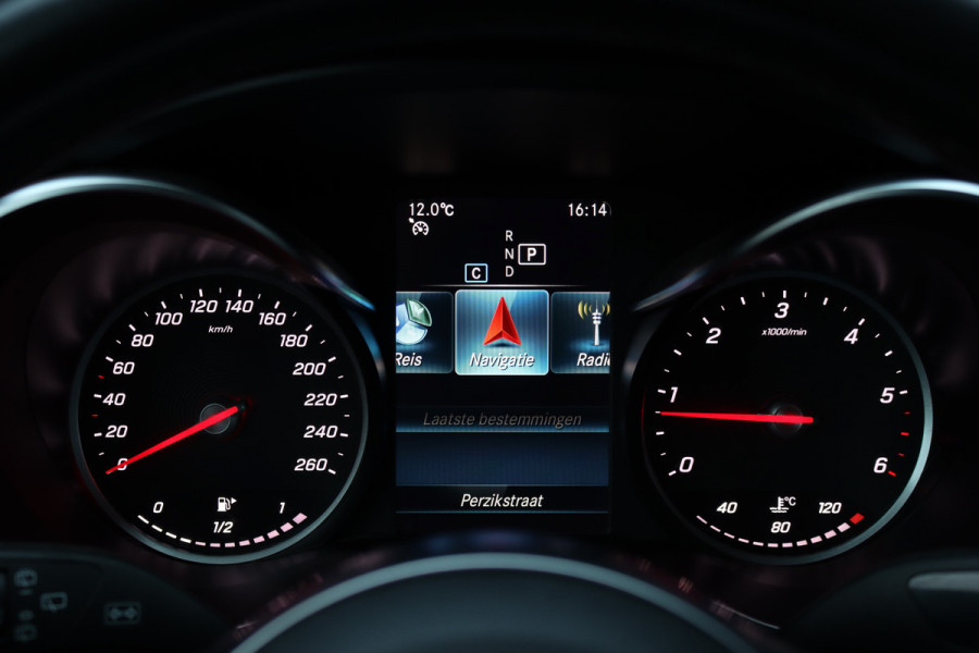 Mercedes-Benz C-Klasse Estate 220 d Premium+ AMG Line | Camera | Trekhaak | Multibeam LED | Standverwarming | Nightpakket | Stoelverwarming | Elektrische Achterklep |