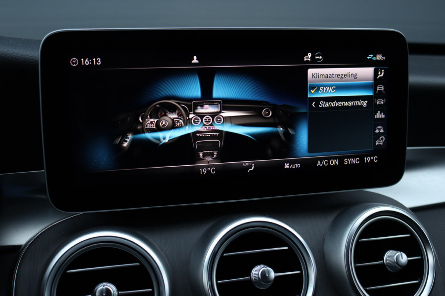 Mercedes-Benz C-Klasse Estate 220 d Premium+ AMG Line | Camera | Trekhaak | Multibeam LED | Standverwarming | Nightpakket | Stoelverwarming | Elektrische Achterklep |