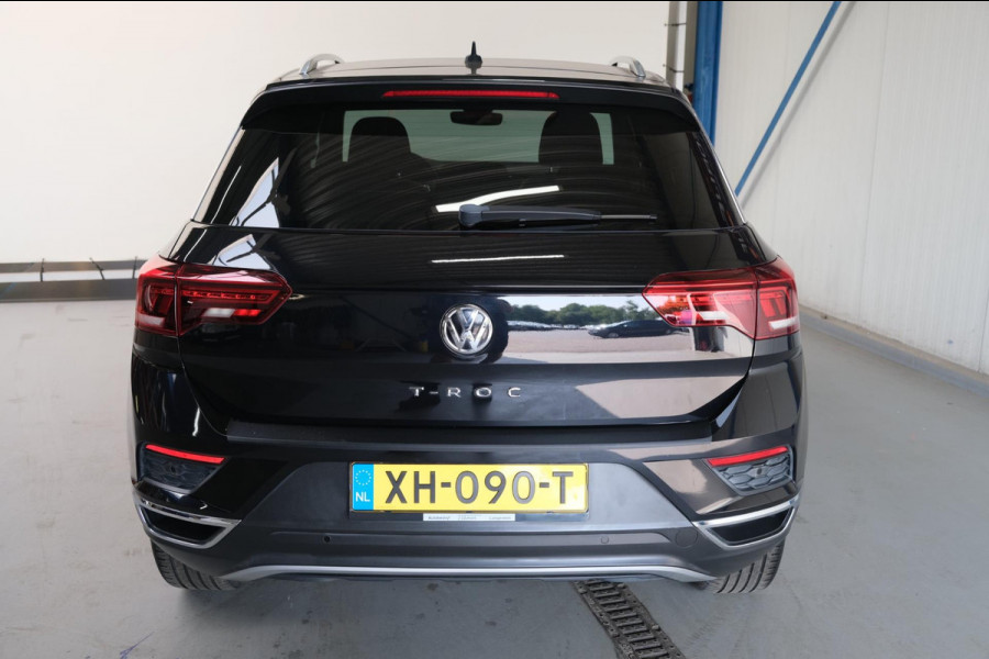 Volkswagen T-Roc 1.0 TSI Sport - N.A.P. Airco, Cruise, Navi, PDC.