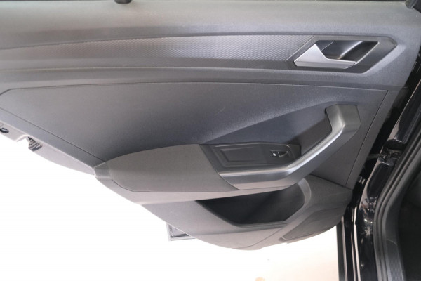 Volkswagen T-Roc 1.0 TSI Sport - N.A.P. Airco, Cruise, Navi, PDC.