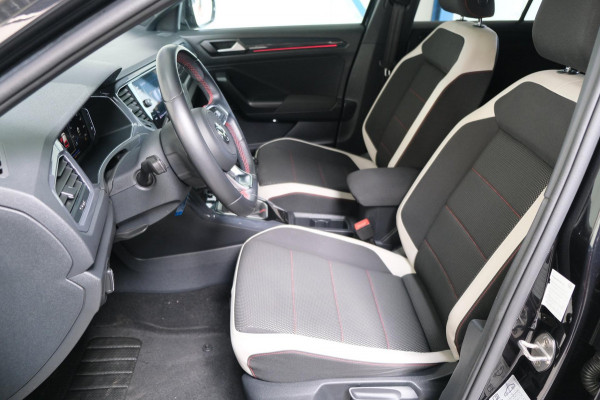 Volkswagen T-Roc 1.0 TSI Sport - N.A.P. Airco, Cruise, Navi, PDC.