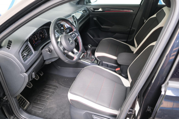 Volkswagen T-Roc 1.0 TSI Sport - N.A.P. Airco, Cruise, Navi, PDC.