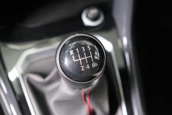 Volkswagen T-Roc 1.0 TSI Sport - N.A.P. Airco, Cruise, Navi, PDC.