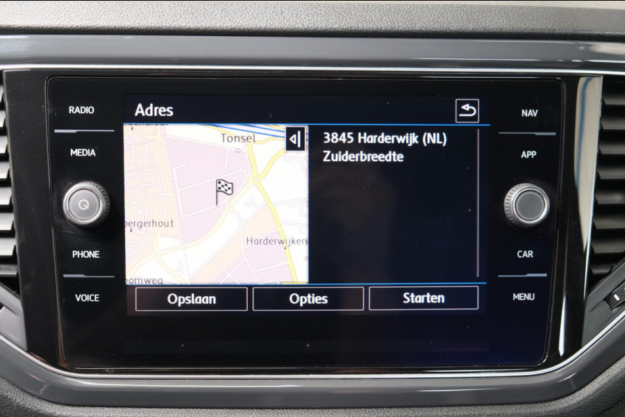 Volkswagen T-Roc 1.0 TSI Sport - N.A.P. Airco, Cruise, Navi, PDC.