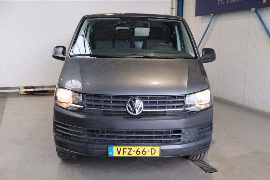 Volkswagen Transporter 2.0 TDI L2H1 150 PK - Airco, Trekhaak.