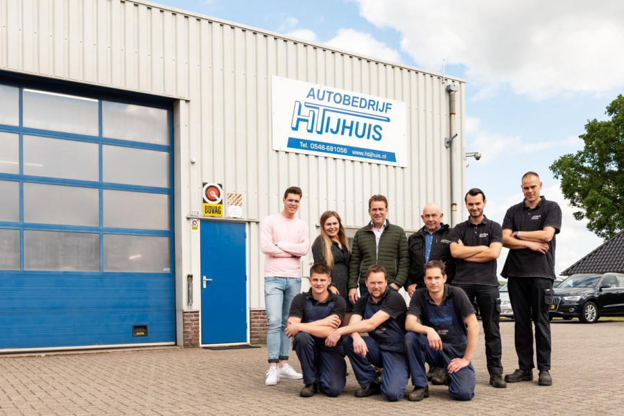 Volkswagen Transporter 2.0 TDI L2H1 150 PK - Airco, Trekhaak.