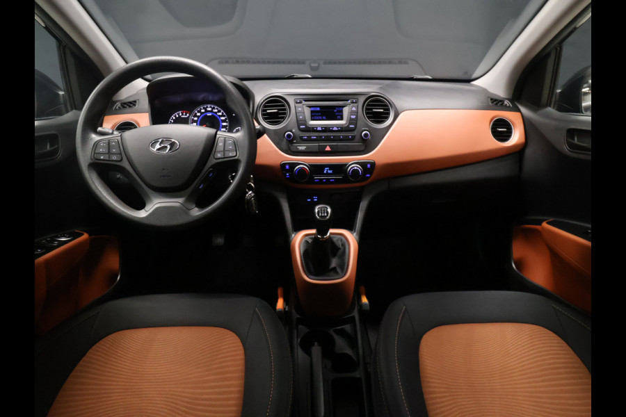 Hyundai i10 1.0i i-Motion Comfort [CRUISE CONTROL, CLIMATE CONTROL, RADIO, CD-SPELER, ELEKTRISCHE RAMEN, NIEUWSTAAT]