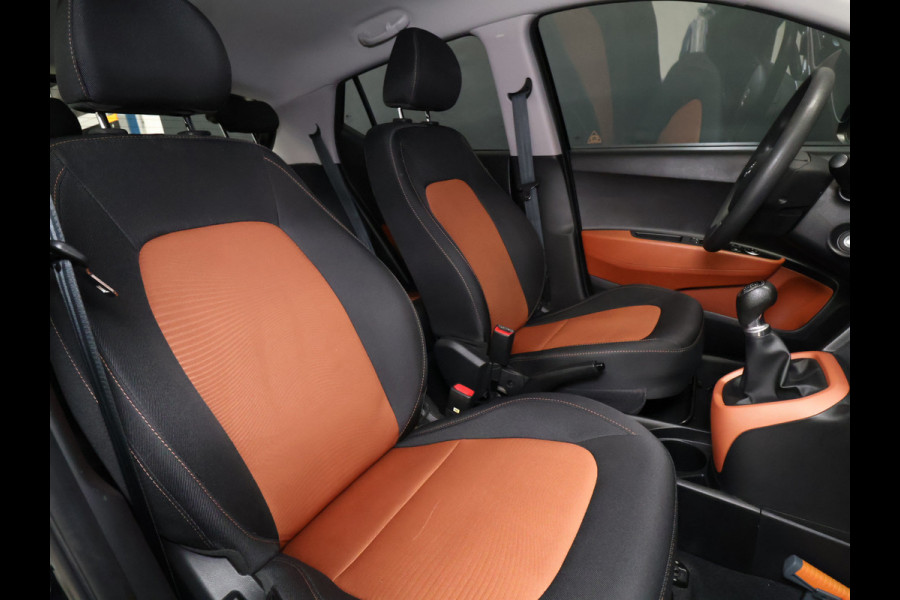 Hyundai i10 1.0i i-Motion Comfort [CRUISE CONTROL, CLIMATE CONTROL, RADIO, CD-SPELER, ELEKTRISCHE RAMEN, NIEUWSTAAT]