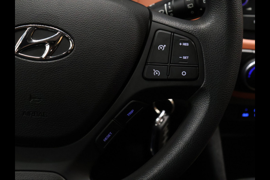 Hyundai i10 1.0i i-Motion Comfort [CRUISE CONTROL, CLIMATE CONTROL, RADIO, CD-SPELER, ELEKTRISCHE RAMEN, NIEUWSTAAT]