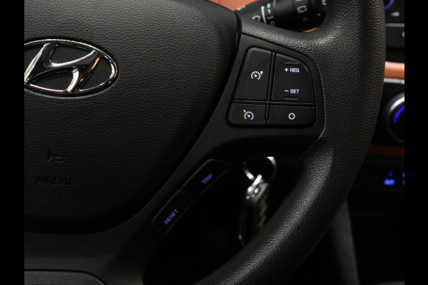 Hyundai i10 1.0i i-Motion Comfort [CRUISE CONTROL, CLIMATE CONTROL, RADIO, CD-SPELER, ELEKTRISCHE RAMEN, NIEUWSTAAT]