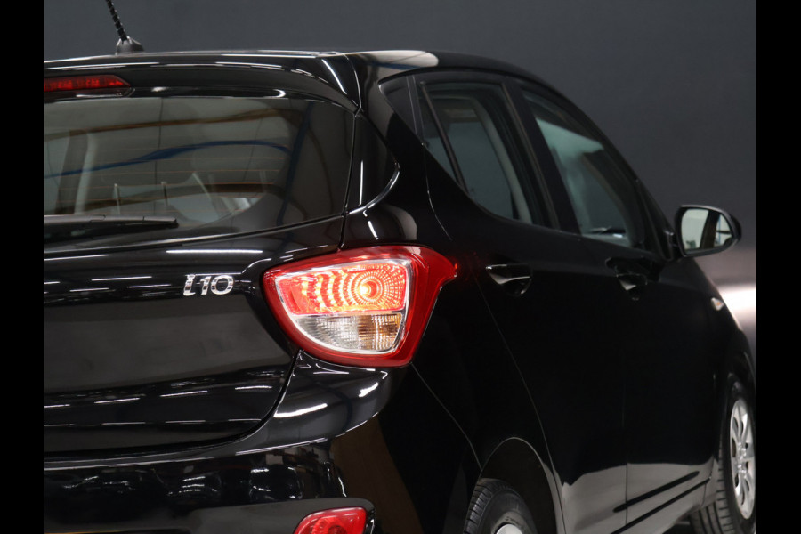 Hyundai i10 1.0i i-Motion Comfort [CRUISE CONTROL, CLIMATE CONTROL, RADIO, CD-SPELER, ELEKTRISCHE RAMEN, NIEUWSTAAT]