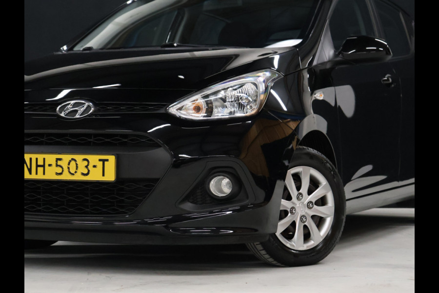 Hyundai i10 1.0i i-Motion Comfort [CRUISE CONTROL, CLIMATE CONTROL, RADIO, CD-SPELER, ELEKTRISCHE RAMEN, NIEUWSTAAT]