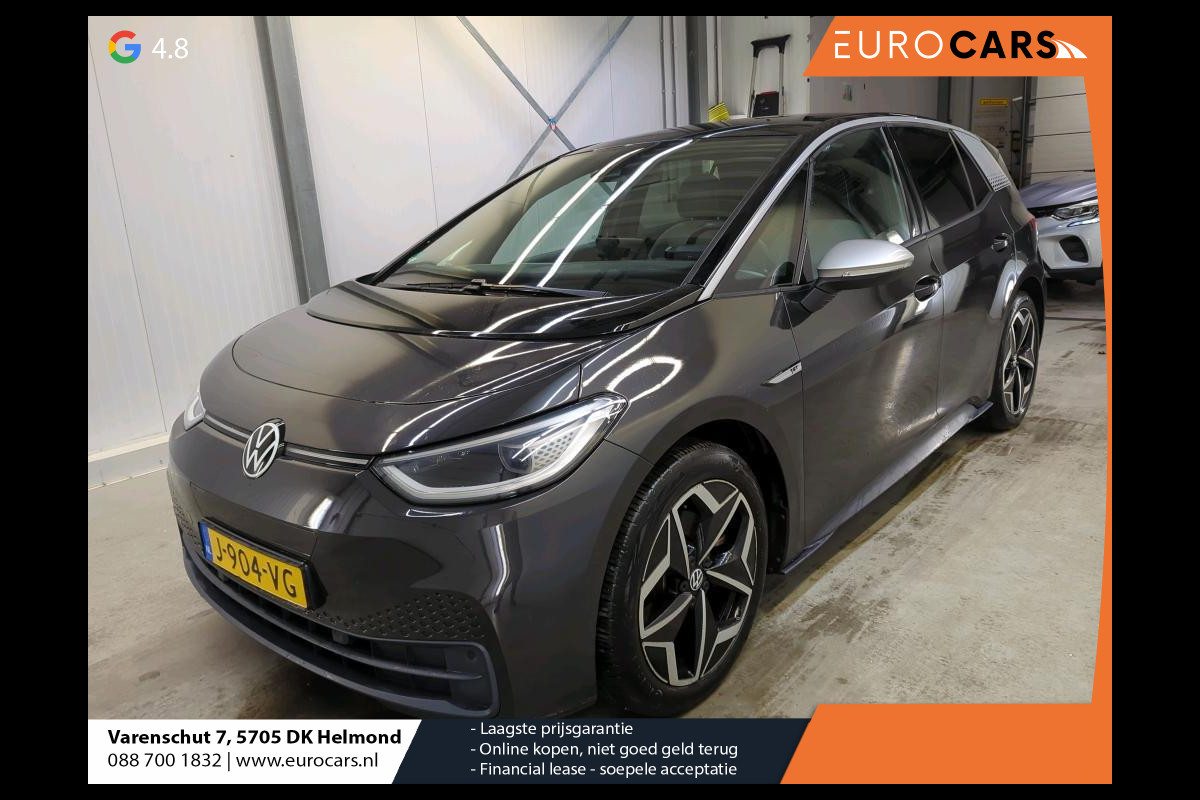 Volkswagen ID.3 First Plus 58 kWh Navigatie Apple Carplay/Android Auto Camera Parkeersensoren Adaptive Cruise Control Full LED Matrix Stoel- en stuurverwarming Lichtmetalen velgen Climate Control