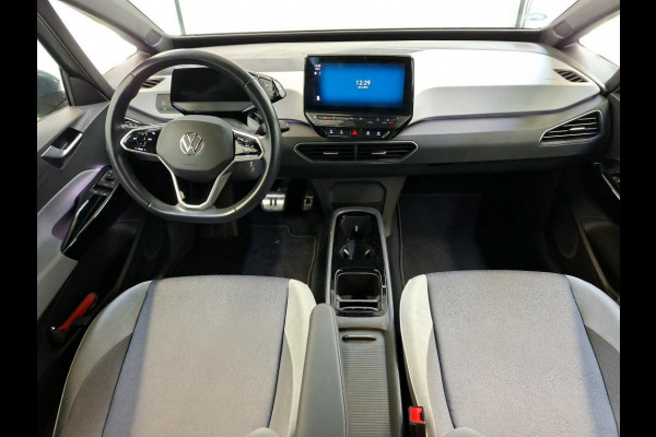 Volkswagen ID.3 Business 58 kWh Navigatie Apple Carplay/Android Auto Camera Parkeersensoren Adaptive Cruise Control Stoel- en stuurverwarming Lichtmetalen velgen Climate Control