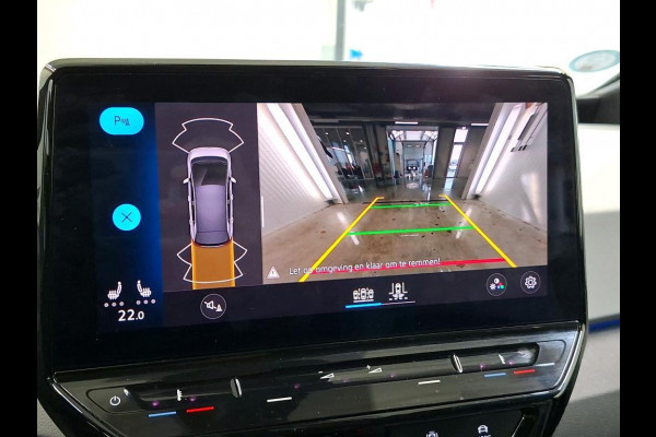 Volkswagen ID.3 Business 58 kWh Navigatie Apple Carplay/Android Auto Camera Parkeersensoren Adaptive Cruise Control Stoel- en stuurverwarming Lichtmetalen velgen Climate Control