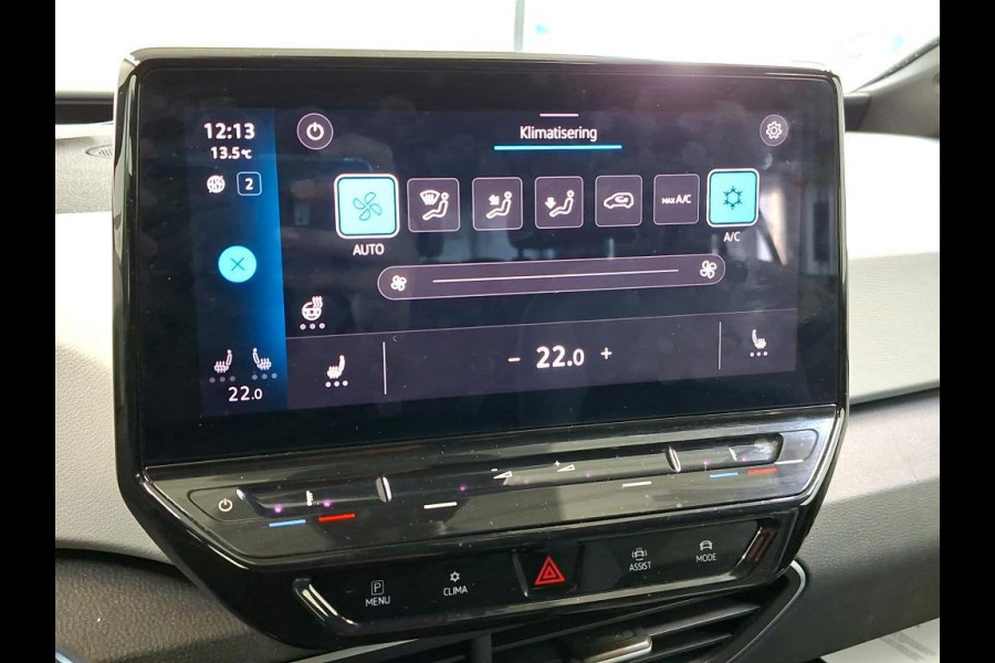 Volkswagen ID.3 Business 58 kWh Navigatie Apple Carplay/Android Auto Camera Parkeersensoren Adaptive Cruise Control Stoel- en stuurverwarming Lichtmetalen velgen Climate Control