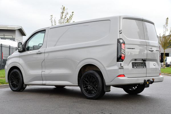 Ford Transit Custom 300 2.0 TDCI L1H1 Limited PB Edition Virtual, Adaptieve Cruise, Carplay, LED, Stoelverwarming, 136pk, Automaat, Trekhaak, Multimedia, Uniek!