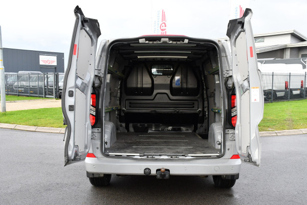 Ford Transit Custom 300 2.0 TDCI L1H1 Limited PB Edition Virtual, Adaptieve Cruise, Carplay, LED, Stoelverwarming, 136pk, Automaat, Trekhaak, Multimedia, Uniek!