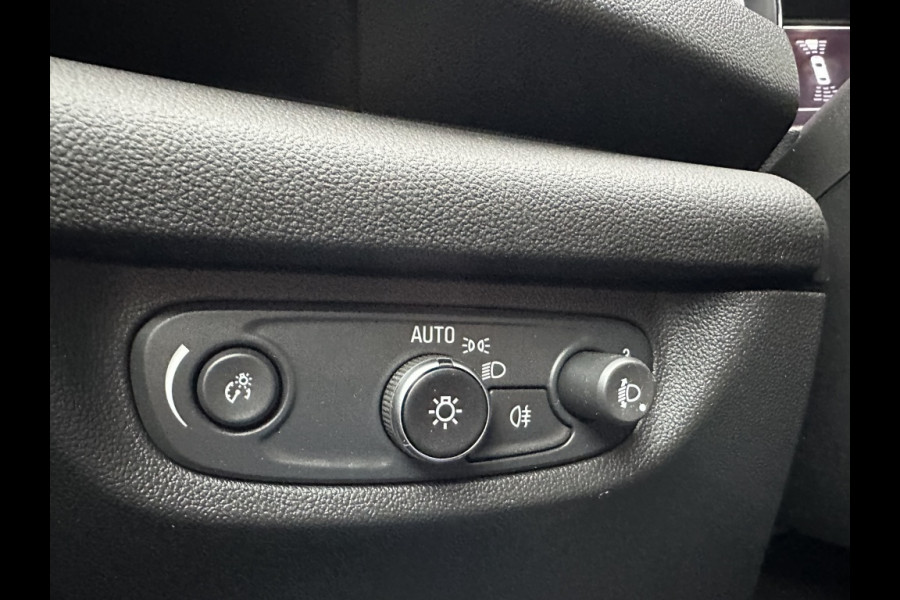 Opel Insignia Sports Tourer 1.5 T Edition Trekhaak / Winterpack / Navipack