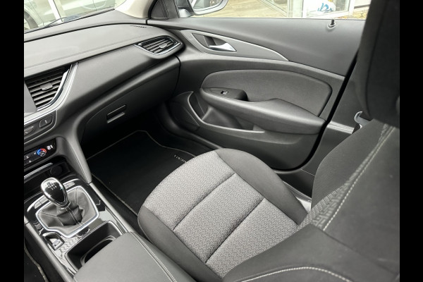 Opel Insignia Sports Tourer 1.5 T Edition Trekhaak / Winterpack / Navipack