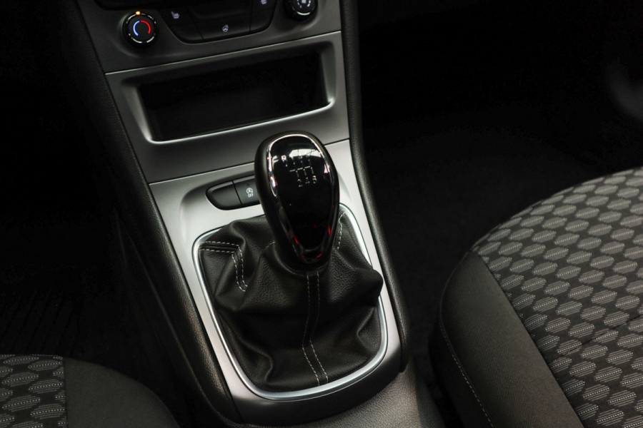 Opel Astra 1.2 T Navi Airco Stoel & stuurverwarming Carplay PDC Bluetooth Cruise PDC 6 versnellingen BTW auto