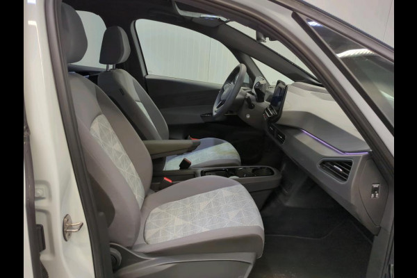 Volkswagen ID.3 Pro 58 kWh Panoramadak Navigatie Apple Carplay/Android Auto Parkeersensoren Adaptive Cruise Control Full LED Matrix Climate Control