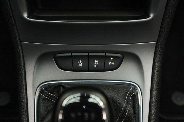 Opel Astra 1.2 T Navi Airco Stoel & stuurverwarming Carplay PDC Bluetooth Cruise PDC 6 versnellingen BTW auto