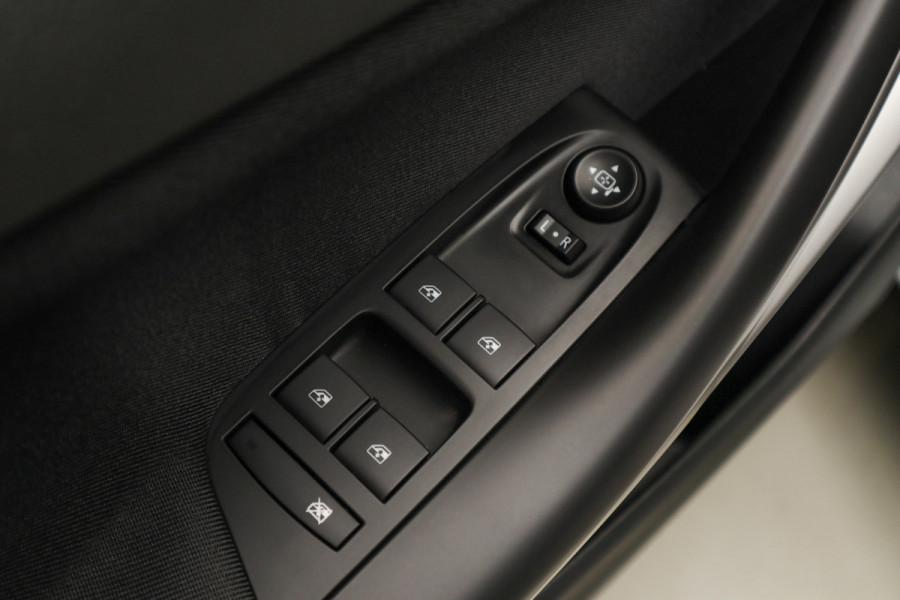 Opel Astra 1.2 T Navi Airco Stoel & stuurverwarming Carplay PDC Bluetooth Cruise PDC 6 versnellingen BTW auto