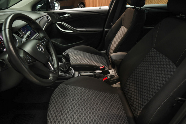 Opel Astra 1.2 T Navi Airco Stoel & stuurverwarming Carplay PDC Bluetooth Cruise PDC 6 versnellingen BTW auto