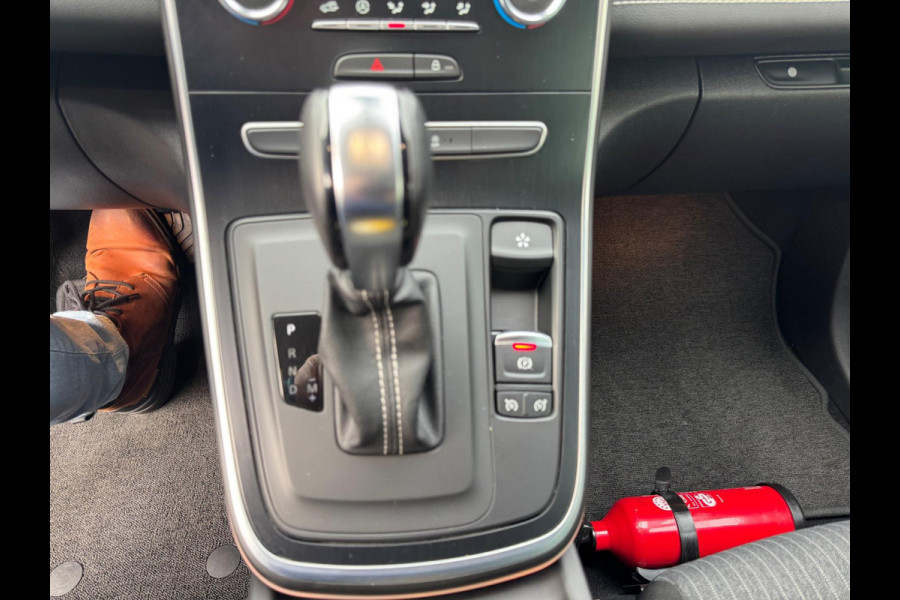 Renault Scénic TCe 140 EDC Intens