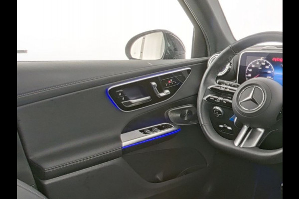 Mercedes-Benz GLC 300 e 4MATIC AMG Plug-In Hybride AMG Line Premium Plus | Night Pakket | Alarm Klasse 3 | trekhaak | Panorama Schuif-Kanteldak | 20 Inch AMG Velgen | Distronic. Inclusief 24 maanden MB Certified garantie voor Europa.