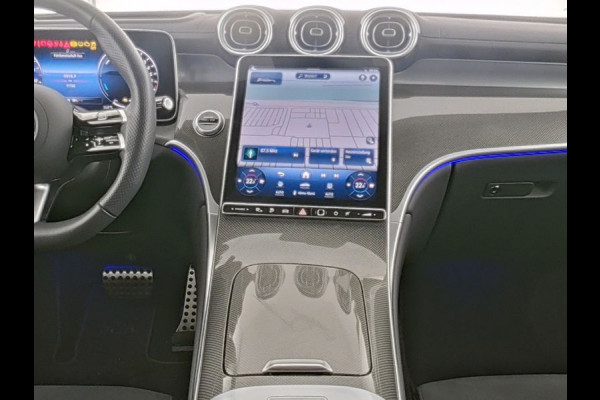 Mercedes-Benz GLC 300 e 4MATIC AMG Plug-In Hybride AMG Line Premium Plus | Night Pakket | Alarm Klasse 3 | trekhaak | Panorama Schuif-Kanteldak | 20 Inch AMG Velgen | Distronic. Inclusief 24 maanden MB Certified garantie voor Europa.