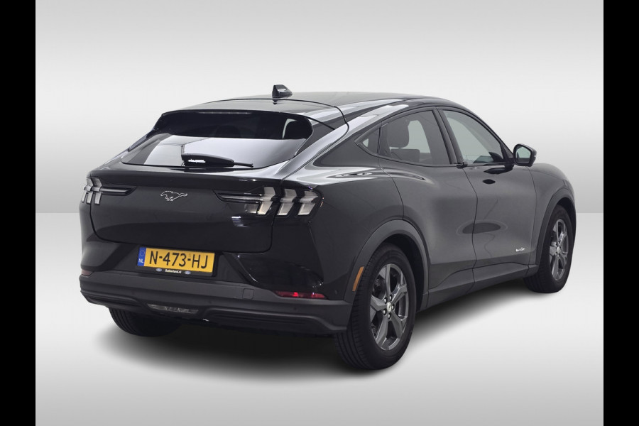 Ford Mustang Mach-E RWD 75 kWh / Trekhaak / 360Camera / Leder / 18'' / Keyless / DAB / B&O / Stoelverwarming / ACC