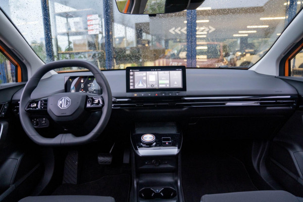 MG Mg4 electric Standard 51 kWh|Prijs rijklaar incl 12 mnd garantie|Ledverlichting Keyless LMV 17"