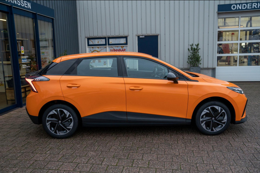 MG Mg4 electric Standard 51 kWh|Prijs rijklaar incl 12 mnd garantie|Ledverlichting Keyless LMV 17"