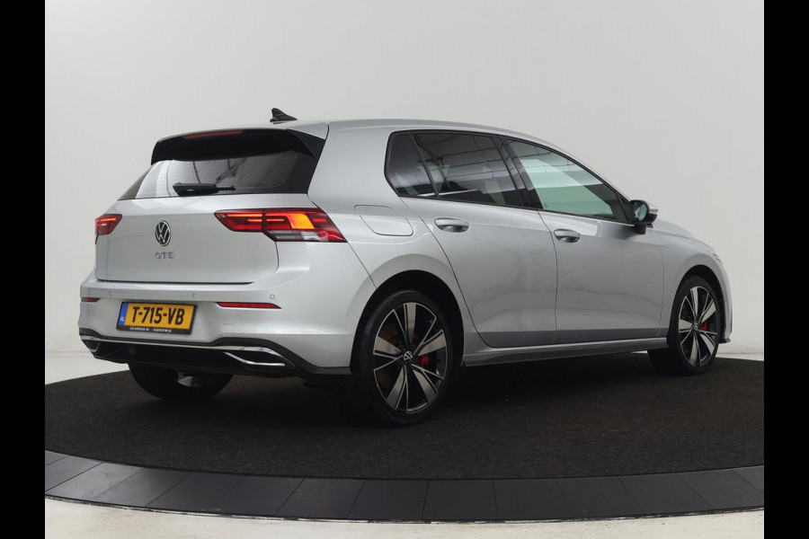 Volkswagen Golf 1.4 eHybrid GTE | Stoelverarming | Trekhaak | Carplay | Adaptive cruise | 18'' | Sportstoelen | Navigatie | Sfeerverlichting | Climate control | Parkeerhulp | PHEV | Plug In