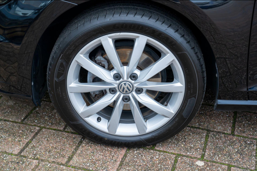 Volkswagen Golf Variant 1.5 TSI DSG Highline Business |Prijs rijklaar incl 12 mnd garantie|Trekhaak Winterpakket Navi Blindspot