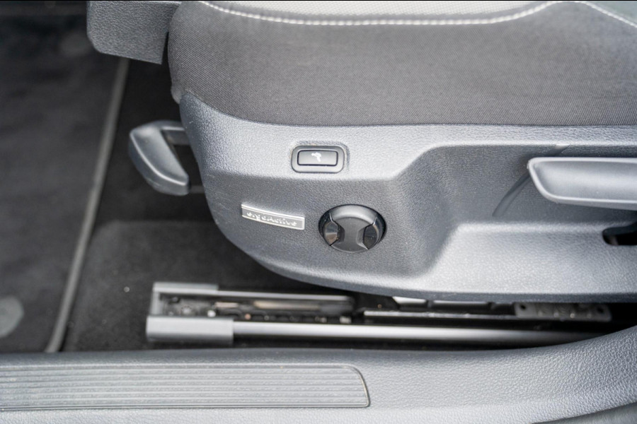 Volkswagen Golf Variant 1.5 TSI DSG Highline Business |Prijs rijklaar incl 12 mnd garantie|Trekhaak Winterpakket Navi Blindspot